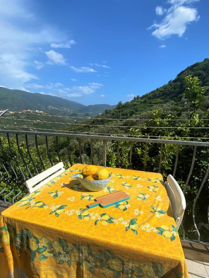 Le Case Della Lizza - Casa Gialla Levanto Luaran gambar